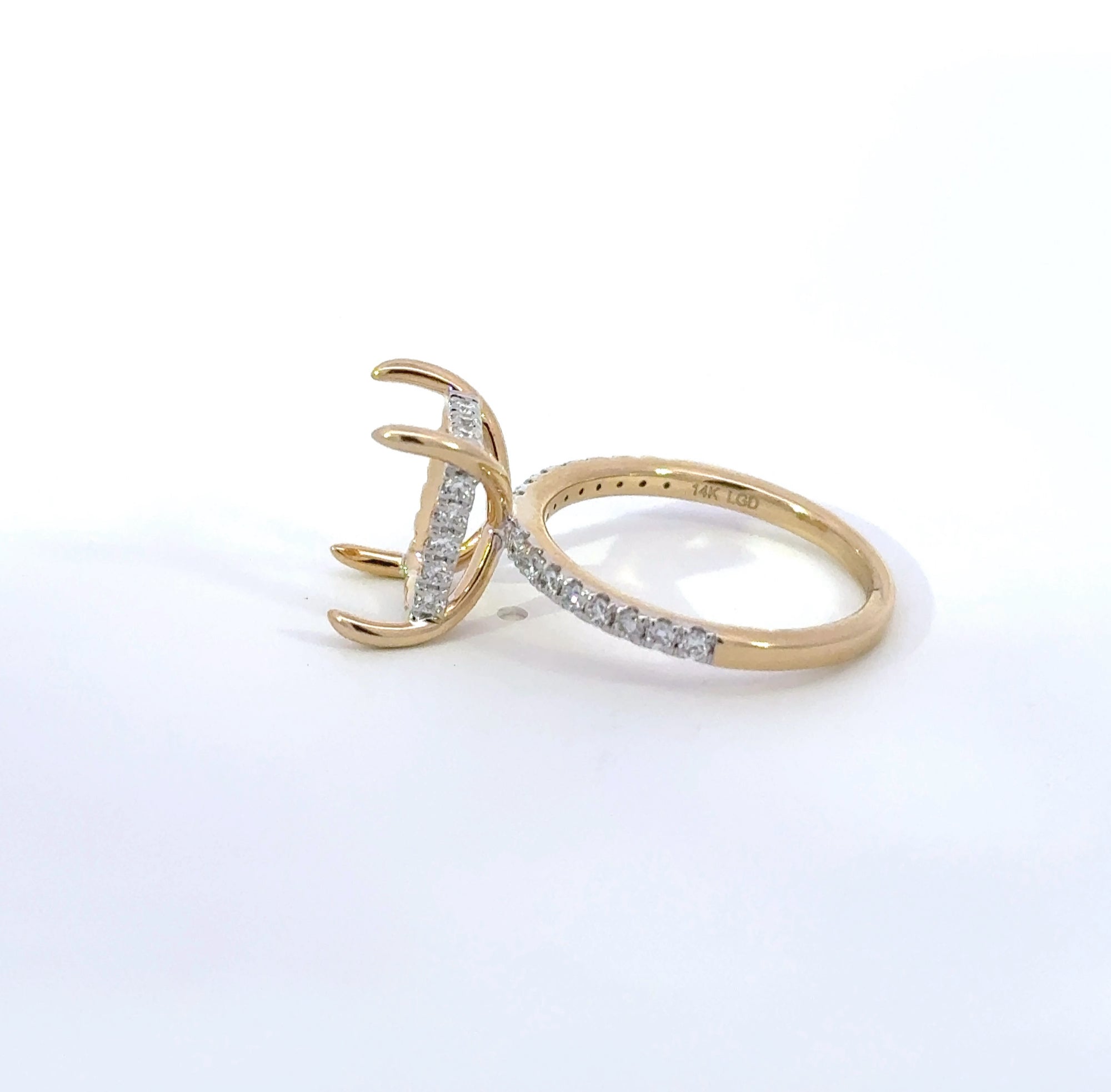 Ara Semi-Mount Engagement Ring