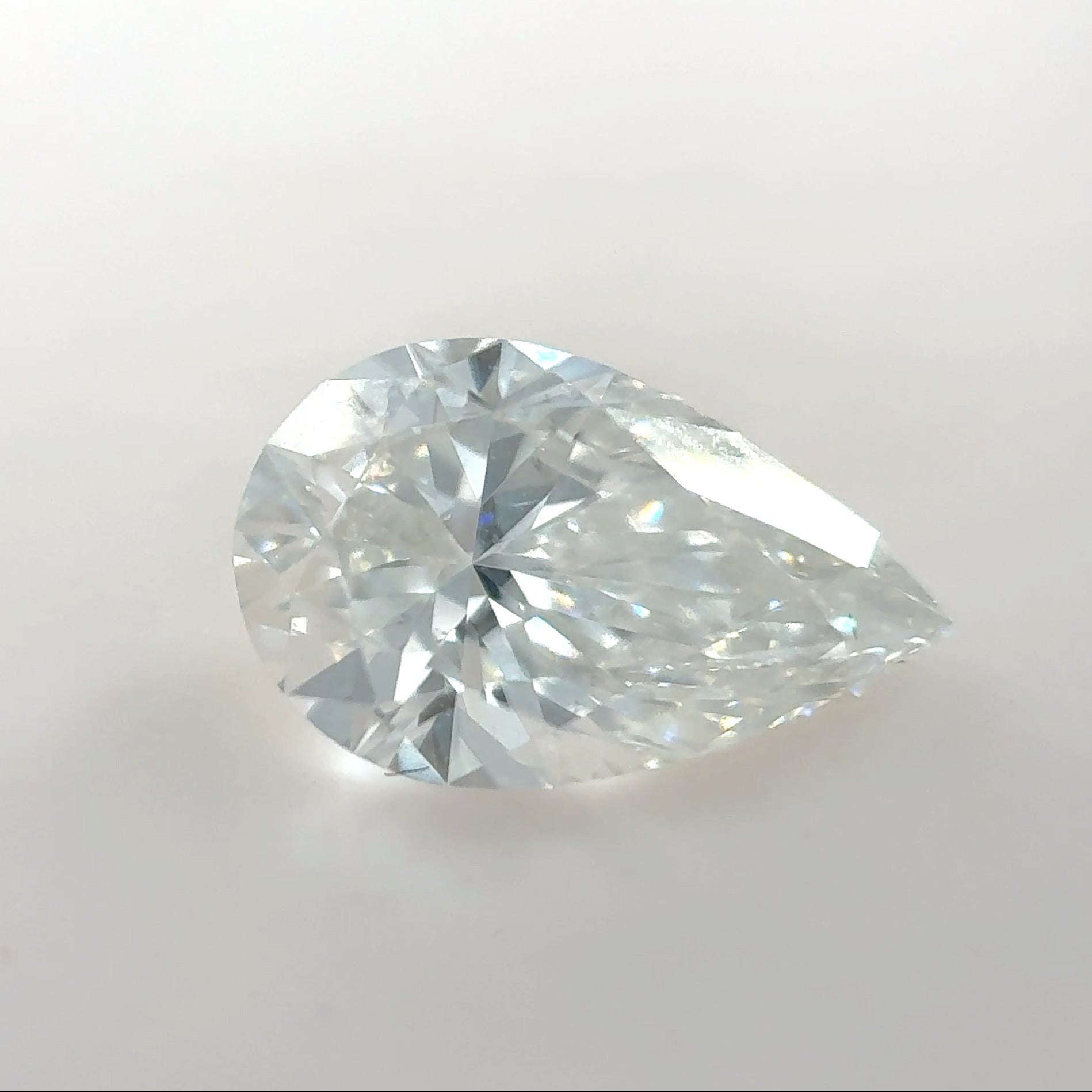 IGI 1.36CT F VS1 Pear Lab-Grown Diamond